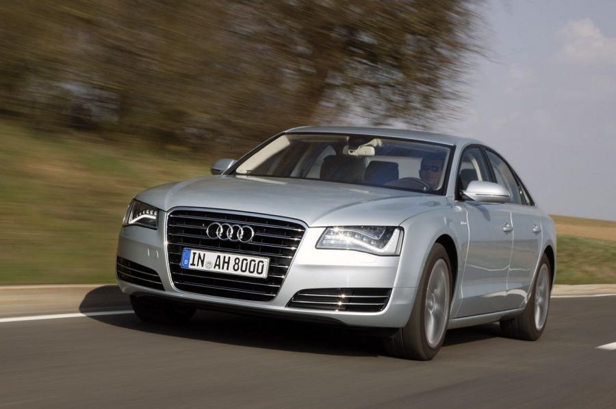  Audi A8 Hybrid (D4) 2011 года  (WW) (фото 6 из 67)